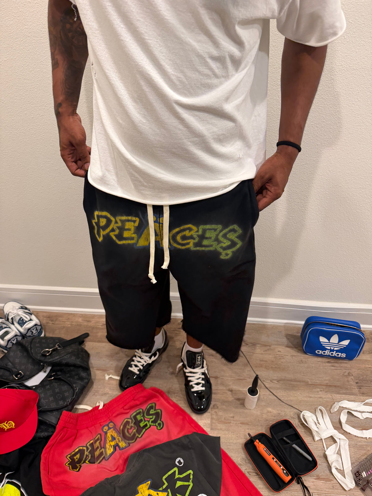 Abstract PEÄCES 3/4 Sweatpants